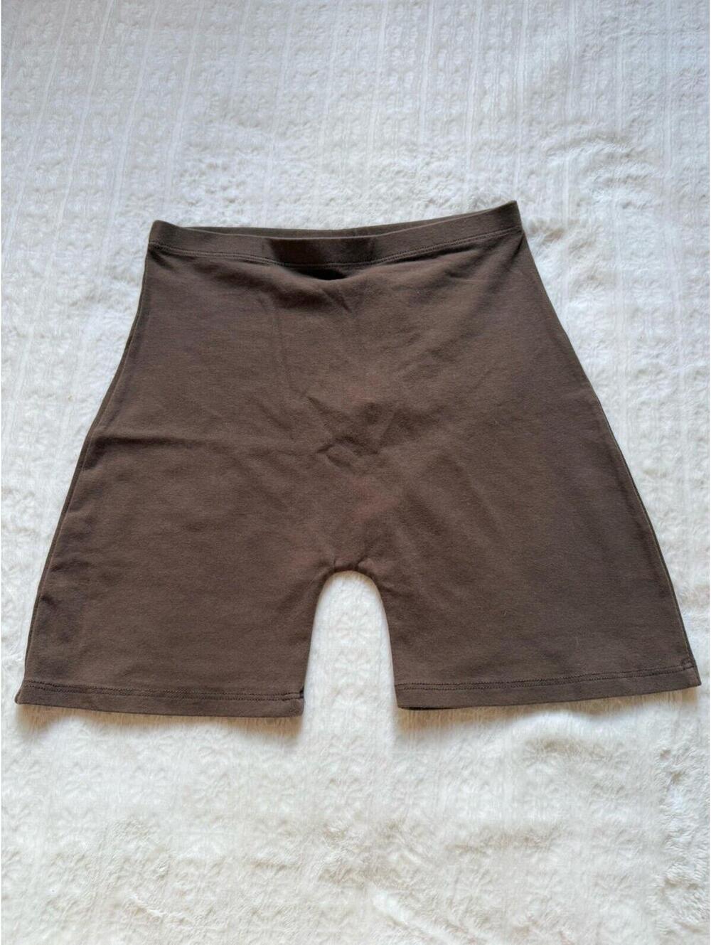 NWT Brown Brandy Melville griffin shorts (one size)